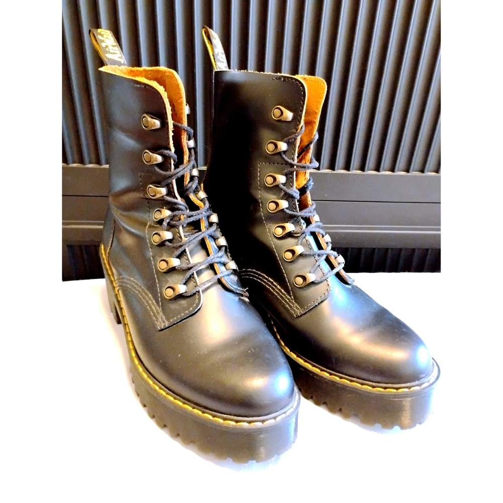 ▪️Dr. Martens Leona Heeled Platform Boots Discontinued cottagecore goth Y2K